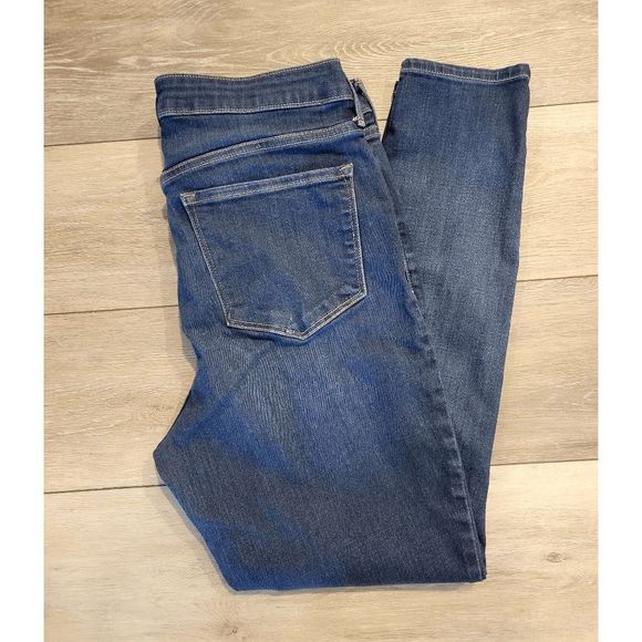 Old Navy Rockstar Super Skinny High Rise Jeans - Picture 3 of 5